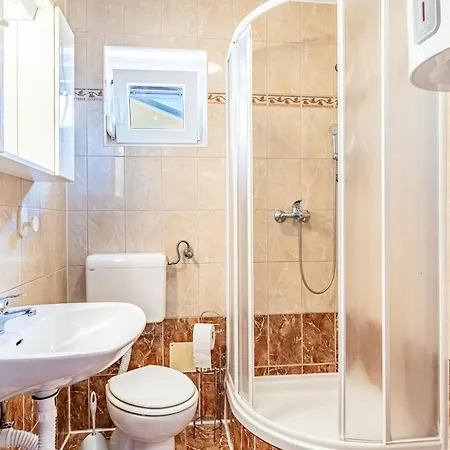 2 With Pool Apartment