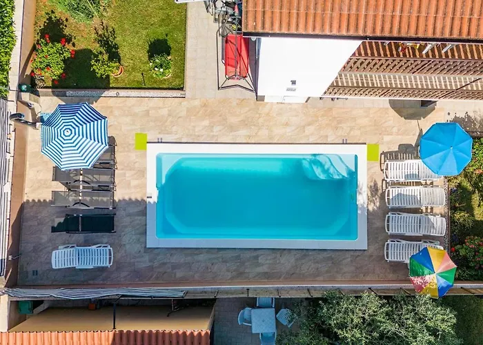 2 With Pool Apartment