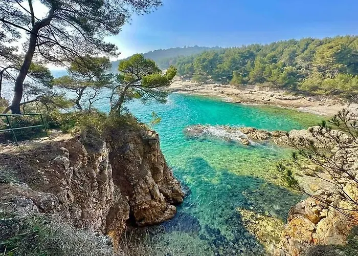 Apartment 2 With Pool *