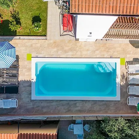 2 With Pool Appartement