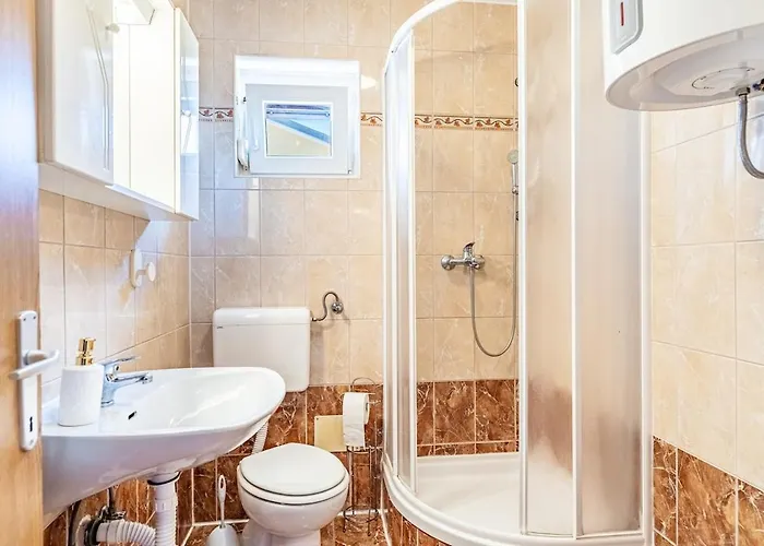 2 With Pool Apartment